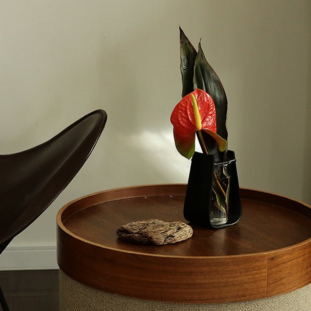 Noshi Flower Vase with flowers on a side table